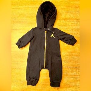 Air Jordan Hooded Outerwear Suit For Baby (3-Months)